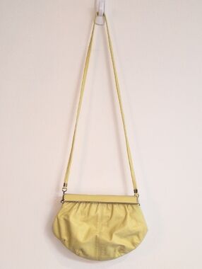 Vintage Butter Yellow Leather Crossbody Shoulder Bag 10"X7"